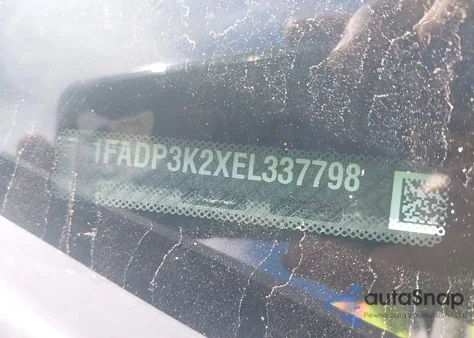 2014 Ford Focus Se z USA, uszkodzony, nr VIN 1FADP3K2XEL337798